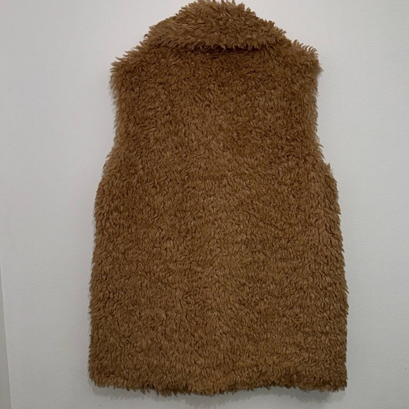 UGG Brown Fuzzy Vest - Picture 2 of 2